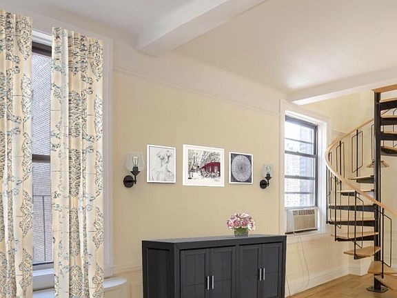 4th image of 145 E 92nd St