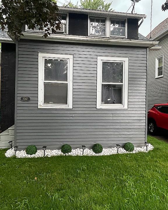 1st image of 2247 Cleveland Ave