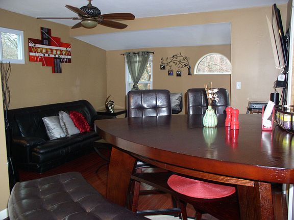 Open to Living Room!