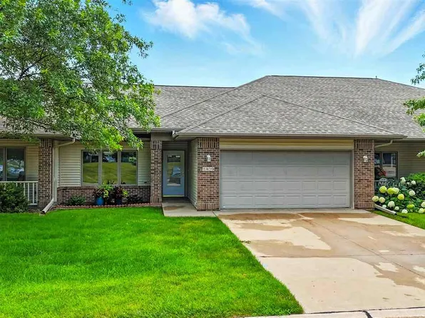 1459 Buckingham Pl, Iowa City, IA 52240