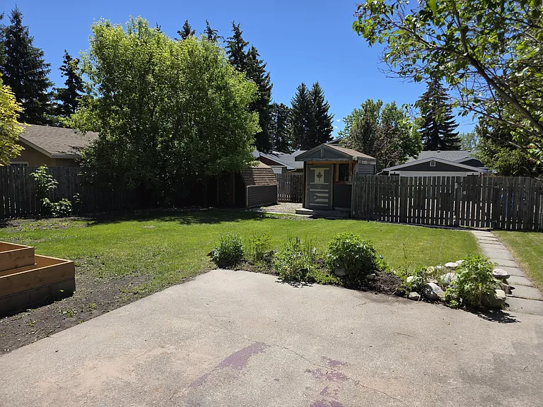 4931 Vienna Dr NW — Photo 17