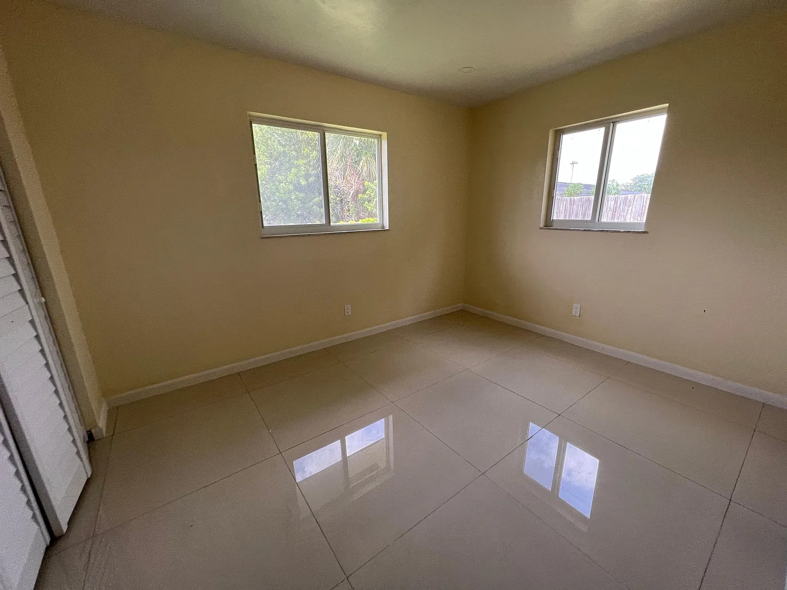 4101 SW 20th St — Photo 3
