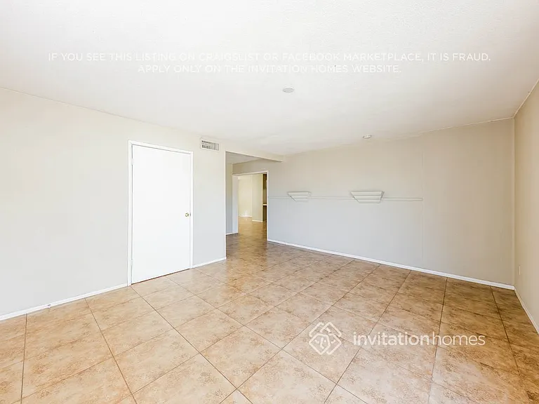 6938 W Haven Ave — Photo 9