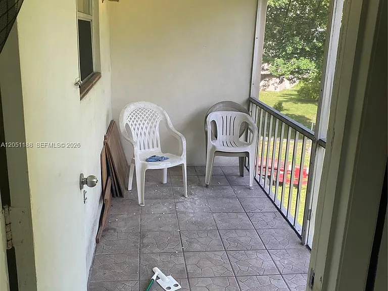 1550 NE 191st St #309 — Photo 22