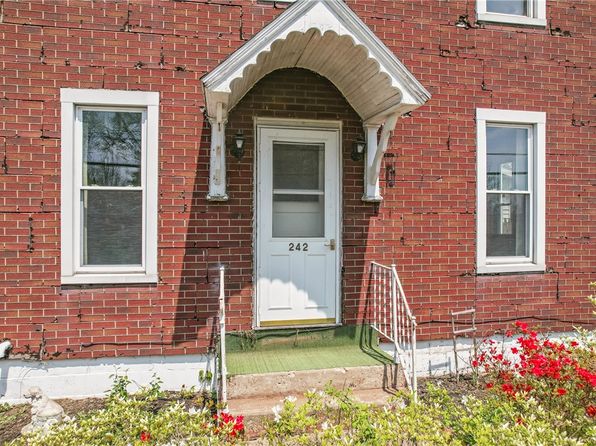 242 Lincoln St, Sharon, PA 16146