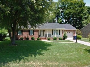 1312 Hermitage Rd, Colonial Heights, VA 23834