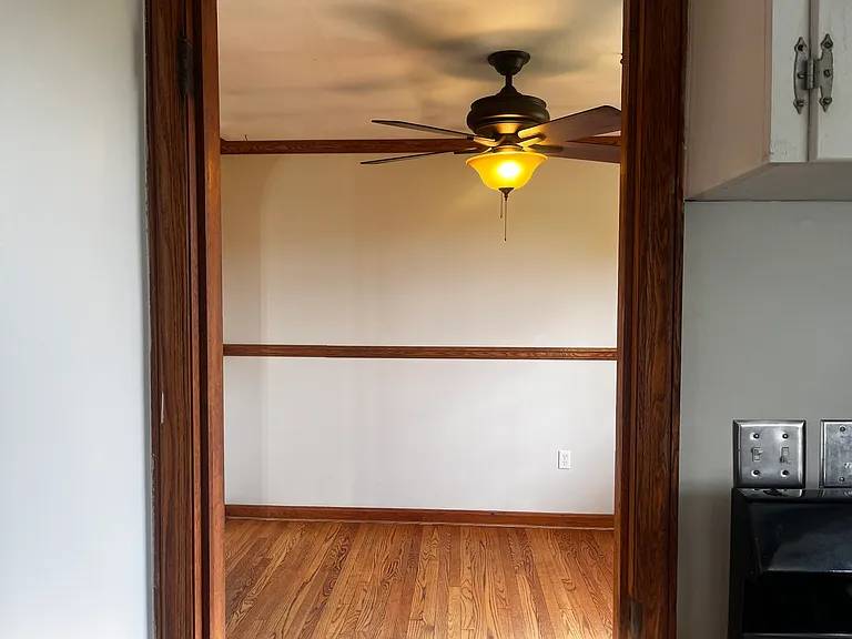 10 Steiger Ave #1 — Photo 8