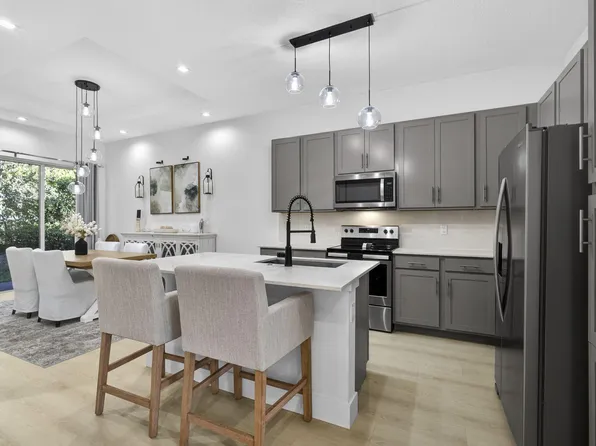 1120 Pioneer Way, Royal Palm Beach, FL 33411