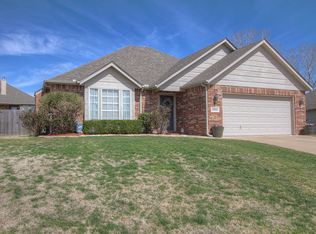 2512 W Mobile Pl, Broken Arrow, OK 74011