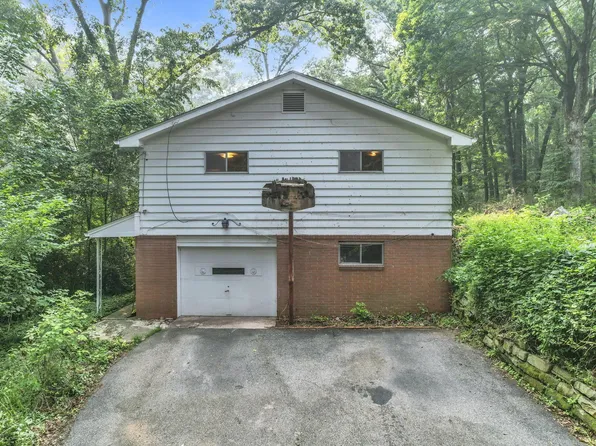 630 Cedar Run Rd, Newark, OH 43055