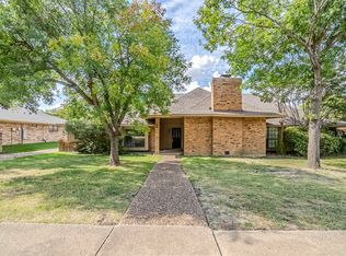 1409 Carriage Ln, Garland, TX 75043