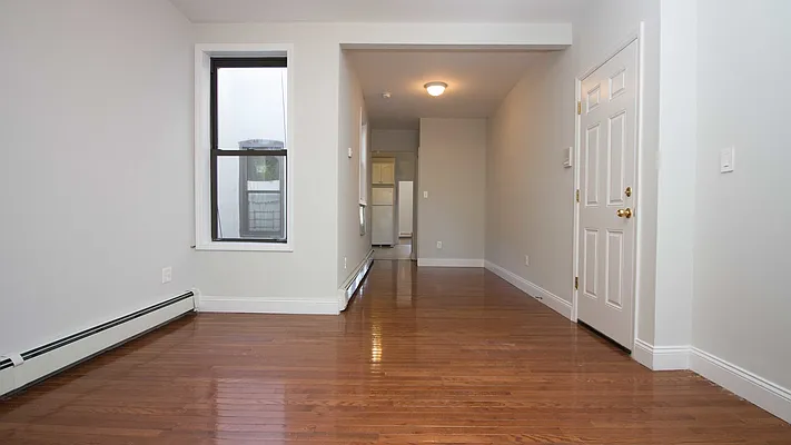 Rented by Compass | media 9