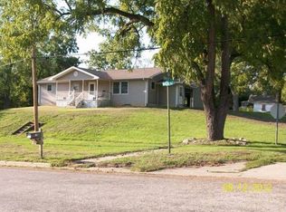 19 Main St, Exeter, IL 62621