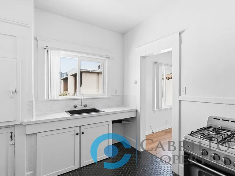 Casa Blanca Apartments — Photo 36