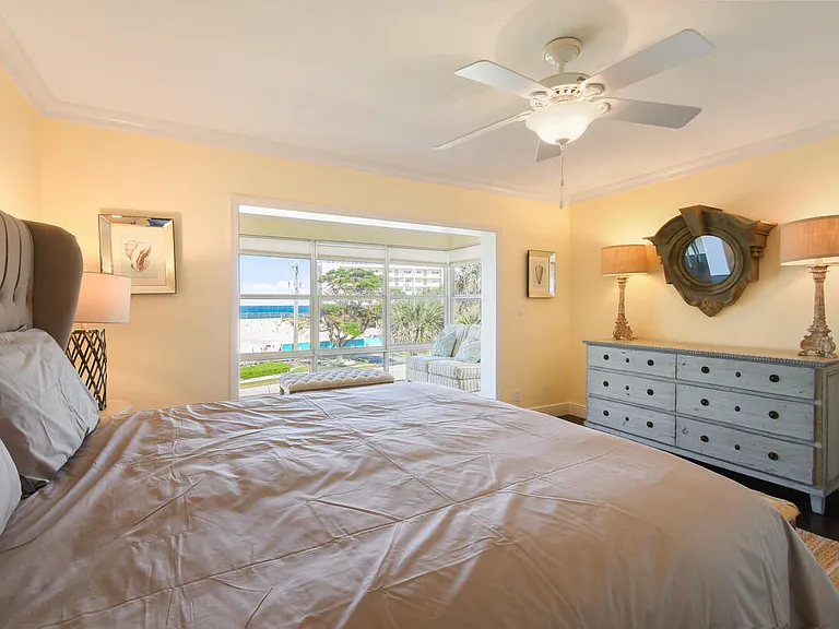 325 Beach Rd #301 — Photo 34