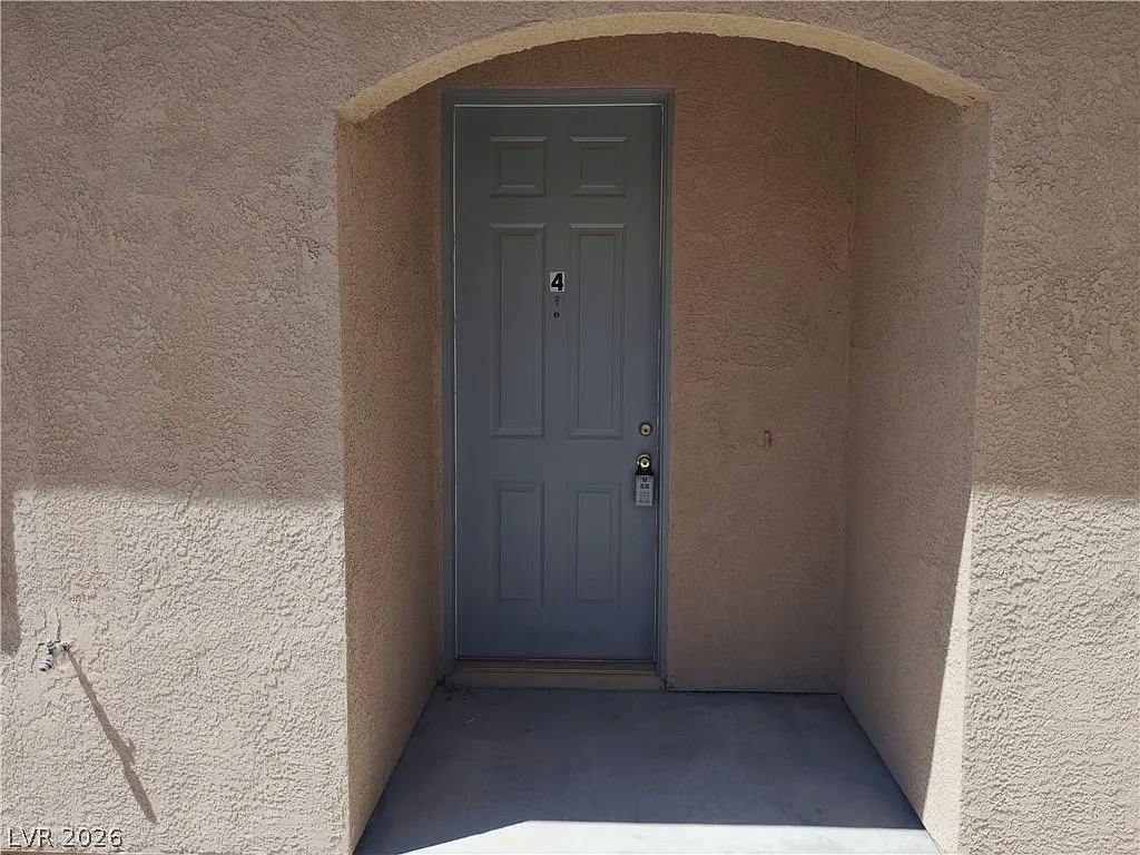 2 bed, 2.0 bath, 1803 sqft, $1,200 — Photo 3