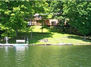 4639 W Cardinal Point, Trafalgar, IN 46181