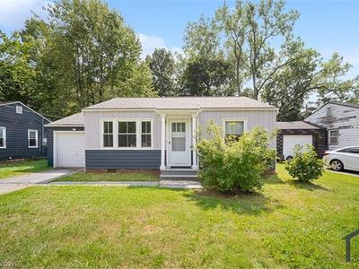 2326 Greenvale Rd, Cleveland, OH, 44121