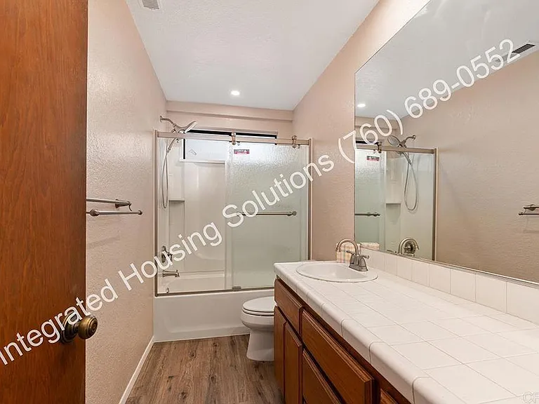 945 Pinon St — Photo 13