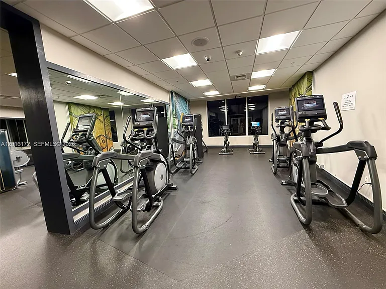 1750 N Bayshore Dr #1218 — Photo 18