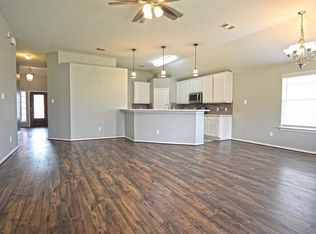 380 Ward Ln, Alvin, TX 77511