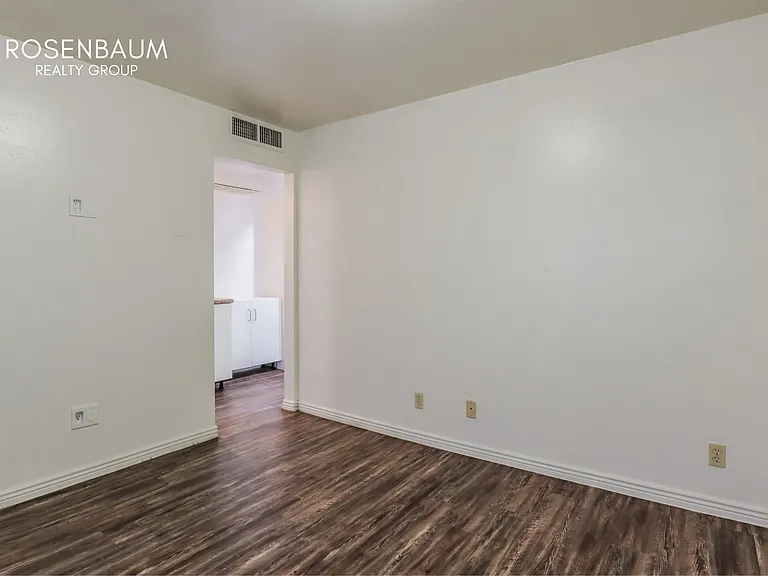 Miramonte Apartments- — Photo 17