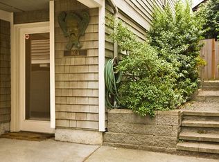 160 15th Ave, Seattle, WA 98122