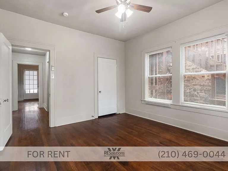 1618 W Kings Hwy #1618 — Photo 9