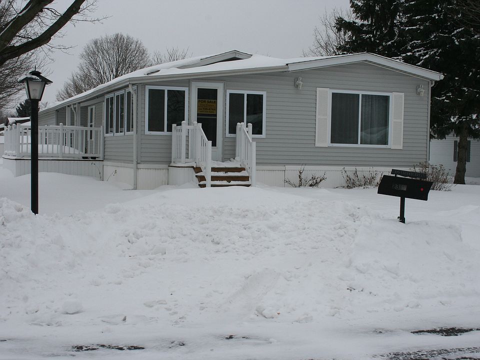 2300 Strawberry Ln, Kalamazoo, MI 49004 Zillow