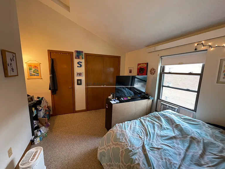 344 Market St #6 — Photo 14