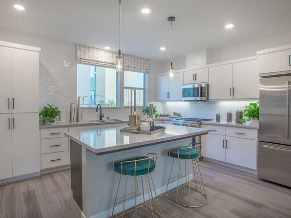 Plan 6 Plan, Lotus at UrbanOak