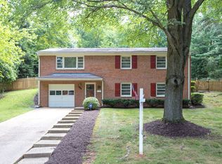 4629 Willet Dr, Annandale, VA 22003