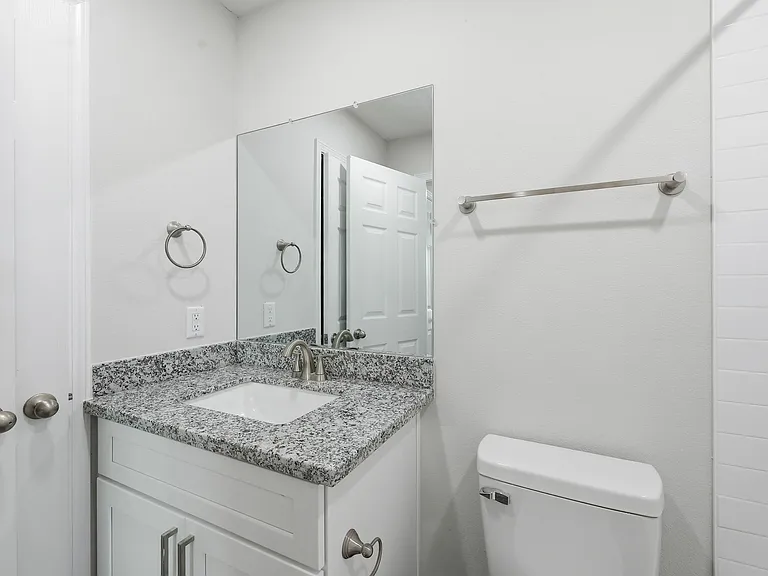 Land's End Apartments — Photo 9