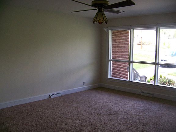 4th image of 244 Hylton St