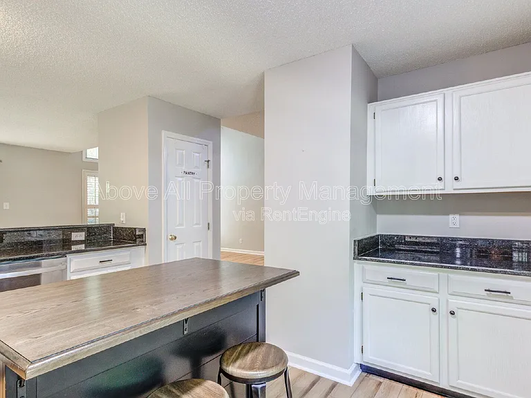 103 Unaka Ct — Photo 30