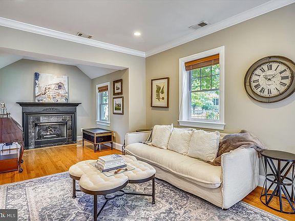 3rd image of 318 E Del Ray Ave