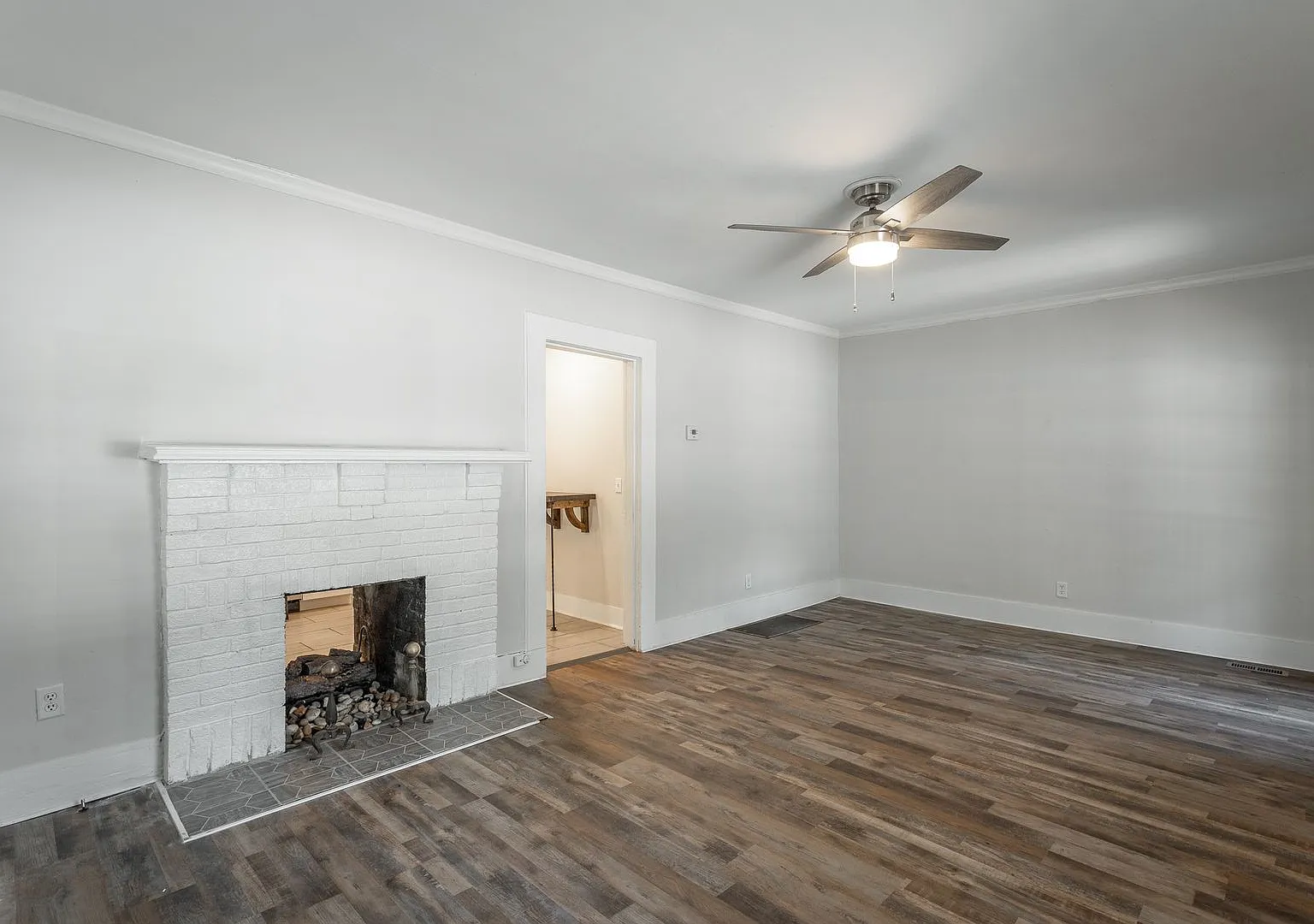 3 Bedroom Home in North Chattanooga with Large Backyard & Deck — Photo 4