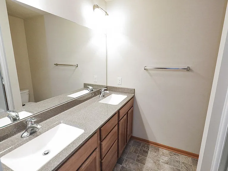 6148 Oakley St — Photo 32
