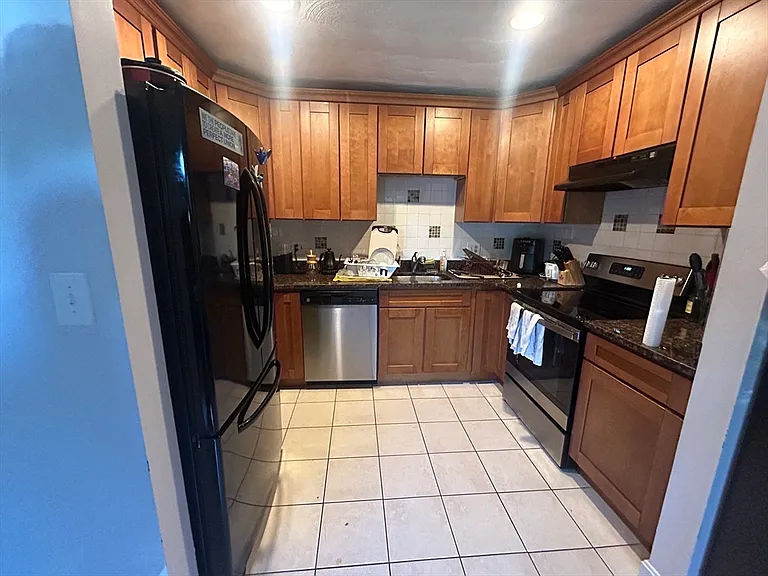 62 Marshall St #1 — Photo 4