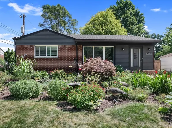 1329 Darlene Ave, Madison Heights, MI 48071