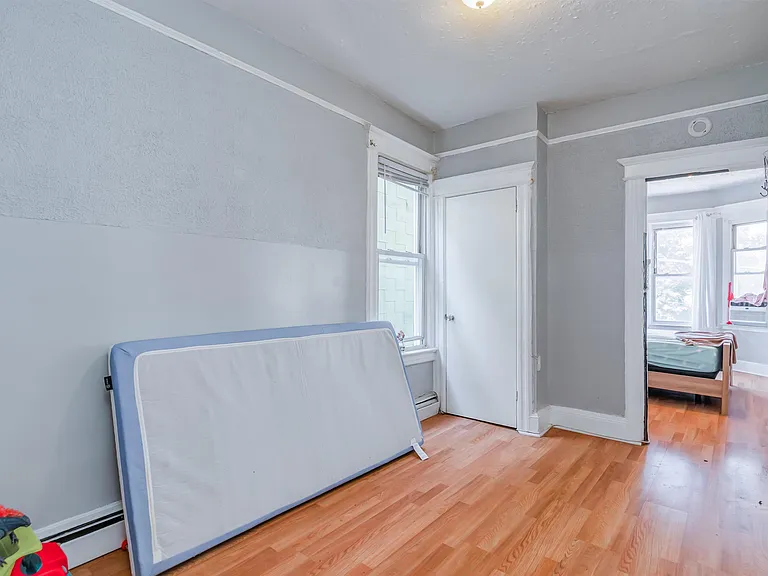164 Highland Ave #5 — Photo 4