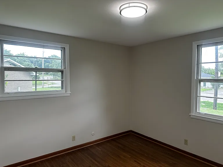 3834 Plantation Dr — Photo 8