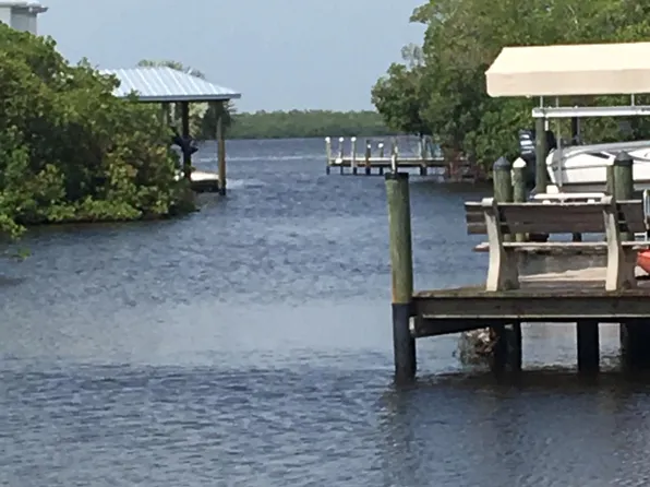 290 Seminole Ave, Fort Myers, FL 33916