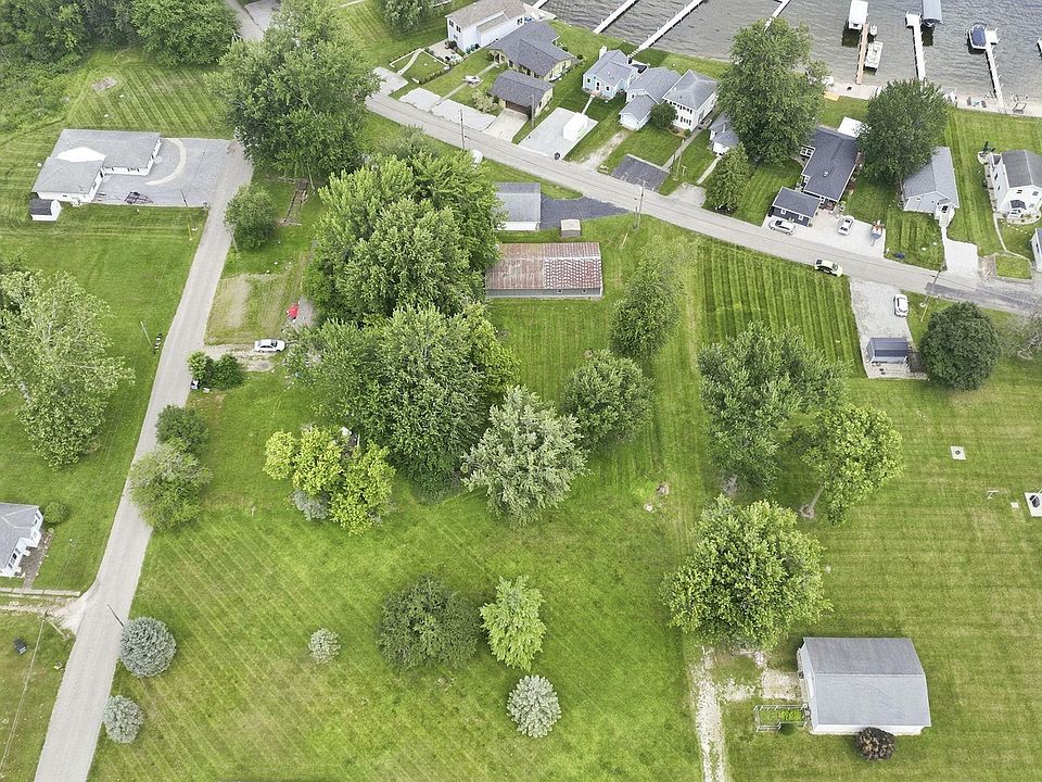 1st image of S Maple St