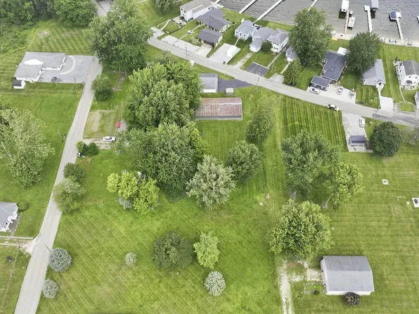 S Maple St, Warsaw, IN 46580