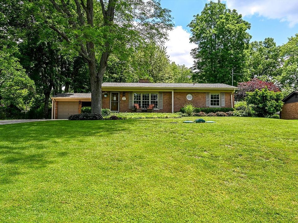 1st image of 10016 Lakeside Dr