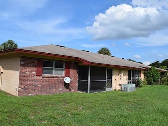 3rd image of 7053 Balboa Dr #7053