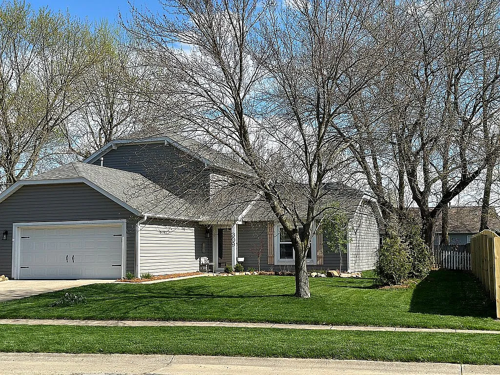 309 Old Romney Dr W photo 1