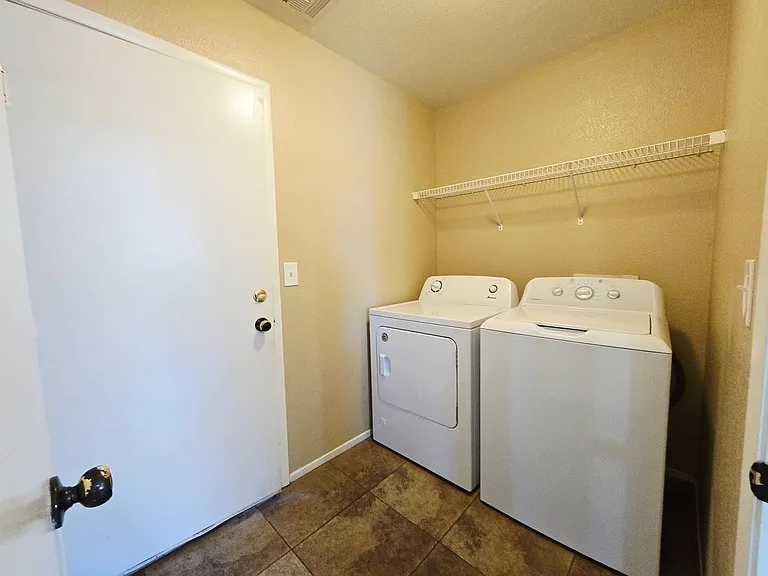348 Bella Calabria Ave — Photo 13