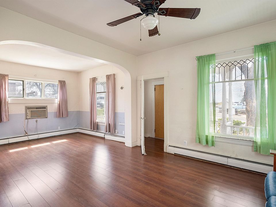 402 S 1st St, Harrington, WA 99134 Zillow